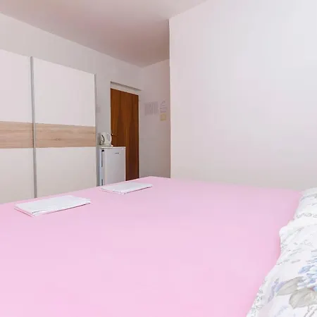Mira Ii Guest house