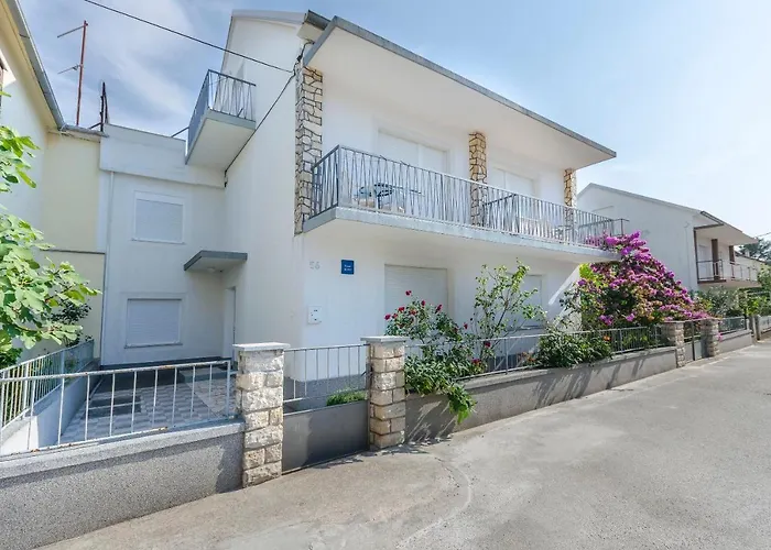 Mira Gostinjska kuća 3*