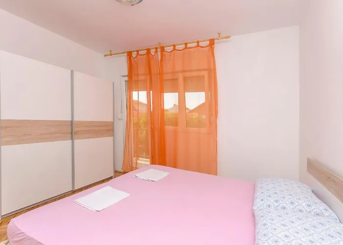 Rooms Mira Rooms 3* Vodice