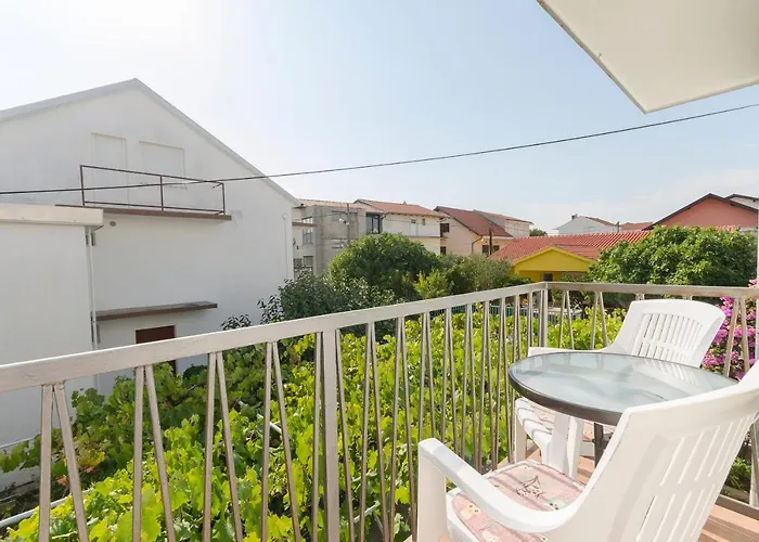 Mira Gostinjska kuća 3*